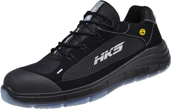 Zwarte lage werkschoen met HKS logo op de zijkant en transparante zool.