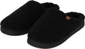 Zwarte teddy wollen herenpantoffels met bruine logo en zwarte zool.