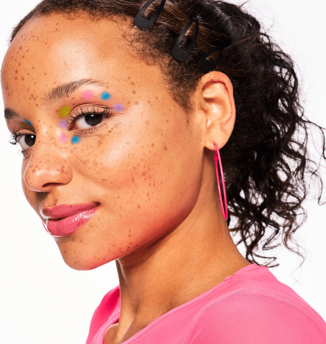 essence Baby Got Holo Glow Highlighter Stick 10 Holy Apricotly - 5 gr
