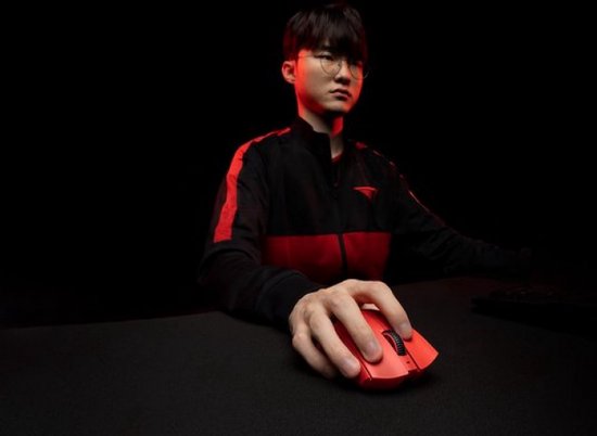 Razer DeathAdder V3 Pro Faker Edition muis Gamen