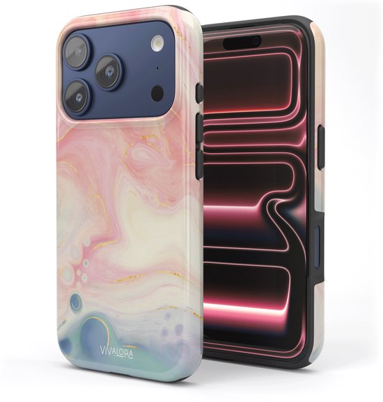 Telefoonhoesje met bubble swirl print in roze, wit, blauw en groen met gouden accenten, naast een donkerblauwe iPhone.