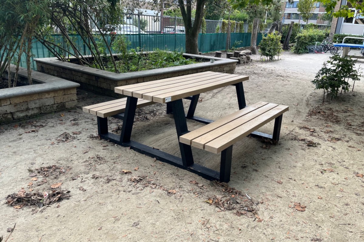 Rockwood® Picknicktafel Larix - Zwaar Kunststof - Sand Beige 2.40m Naturel
