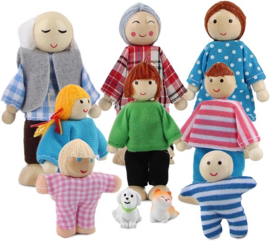 Houten poppenfamilie met twee honden. Kleding: geruite pyjama, blauwe jurk, groene trui, gestreepte trui, vest.