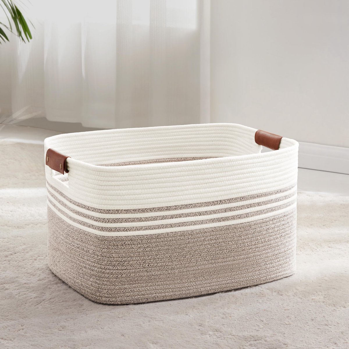 Grote geweven wasmand van katoenen touw, 60 liter opbergmand met leren handvatten, mand voor dekens, kleding, speelgoed, wasmand voor kinderkamer of woonkamer, 53 x 38 x 29 cm, wit en bruin