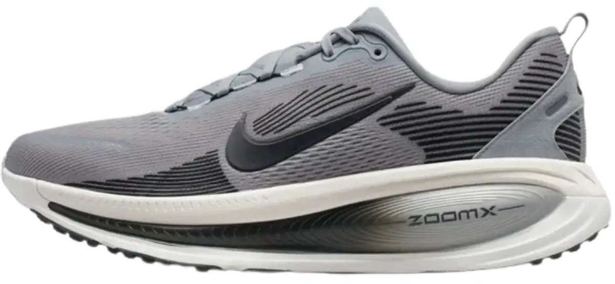 Nike vomero 18 in de kleur . Grijs