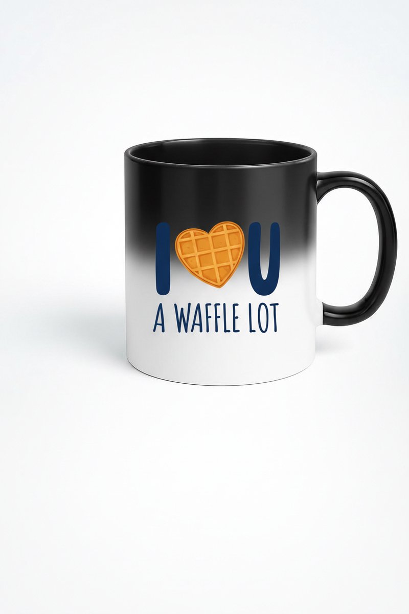 Black Magic Mok 'I U A WAFFLE LOT' met Wafelhart - Warmtegevoelig Cadeau