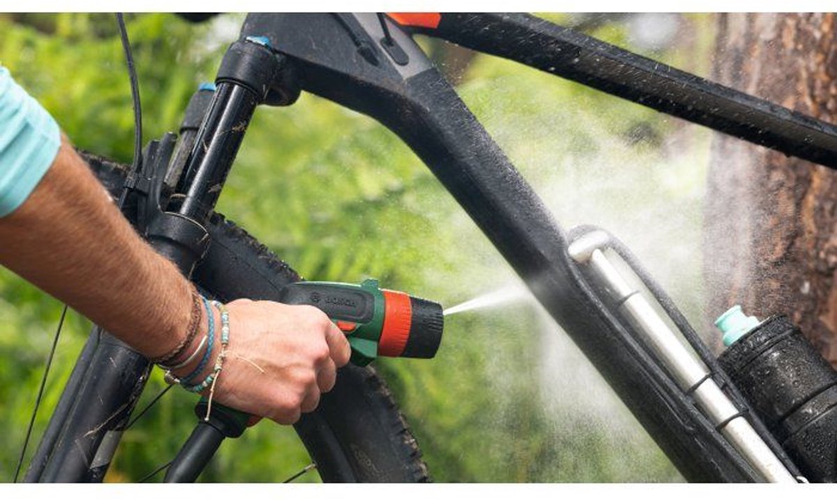 Bosch Fontus 18V-6 Set - Cordless pressure washer