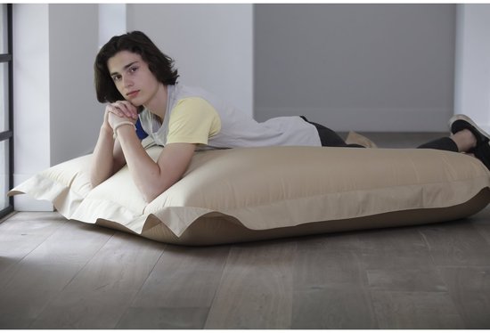 Pouf Beige 165x135 Sit On It dessus .... et Joy !!