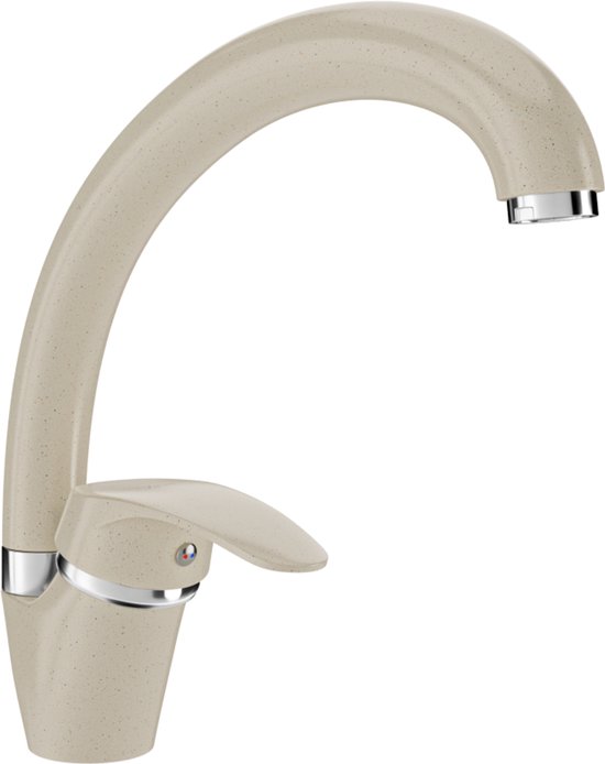 Moderne beige keukenkraan met beige spikkels en verchroomde accenten, hoge gebogen uitloop.