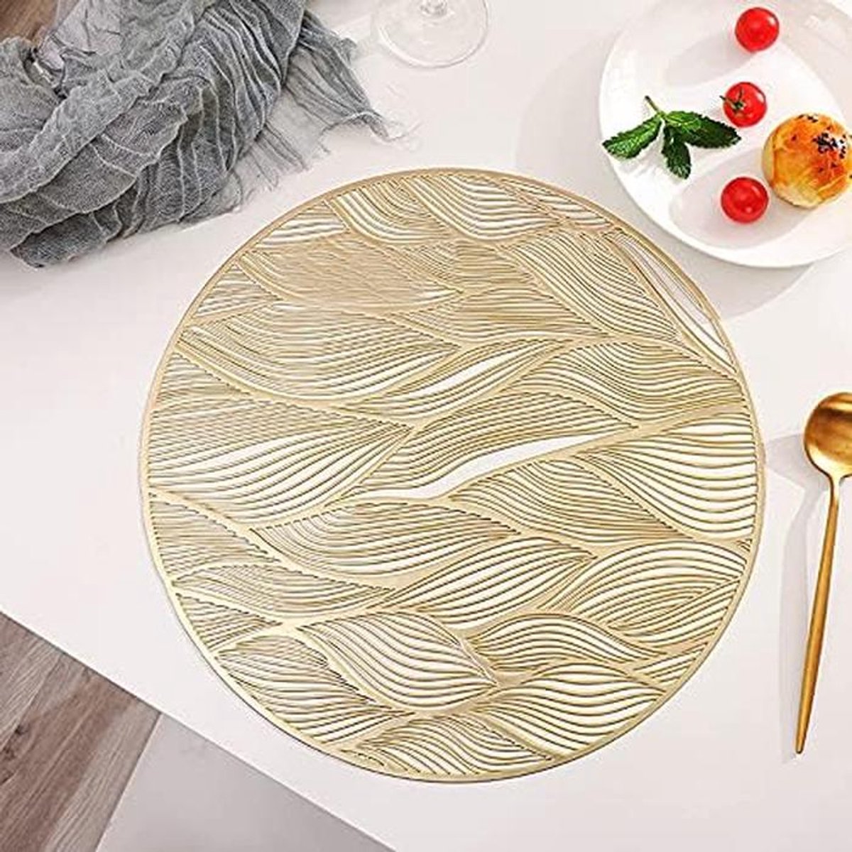 Set van 4 Decoratieve Tafelmatten Rond - Hittebestendig & Antislip - Gouden Golfpatroon
