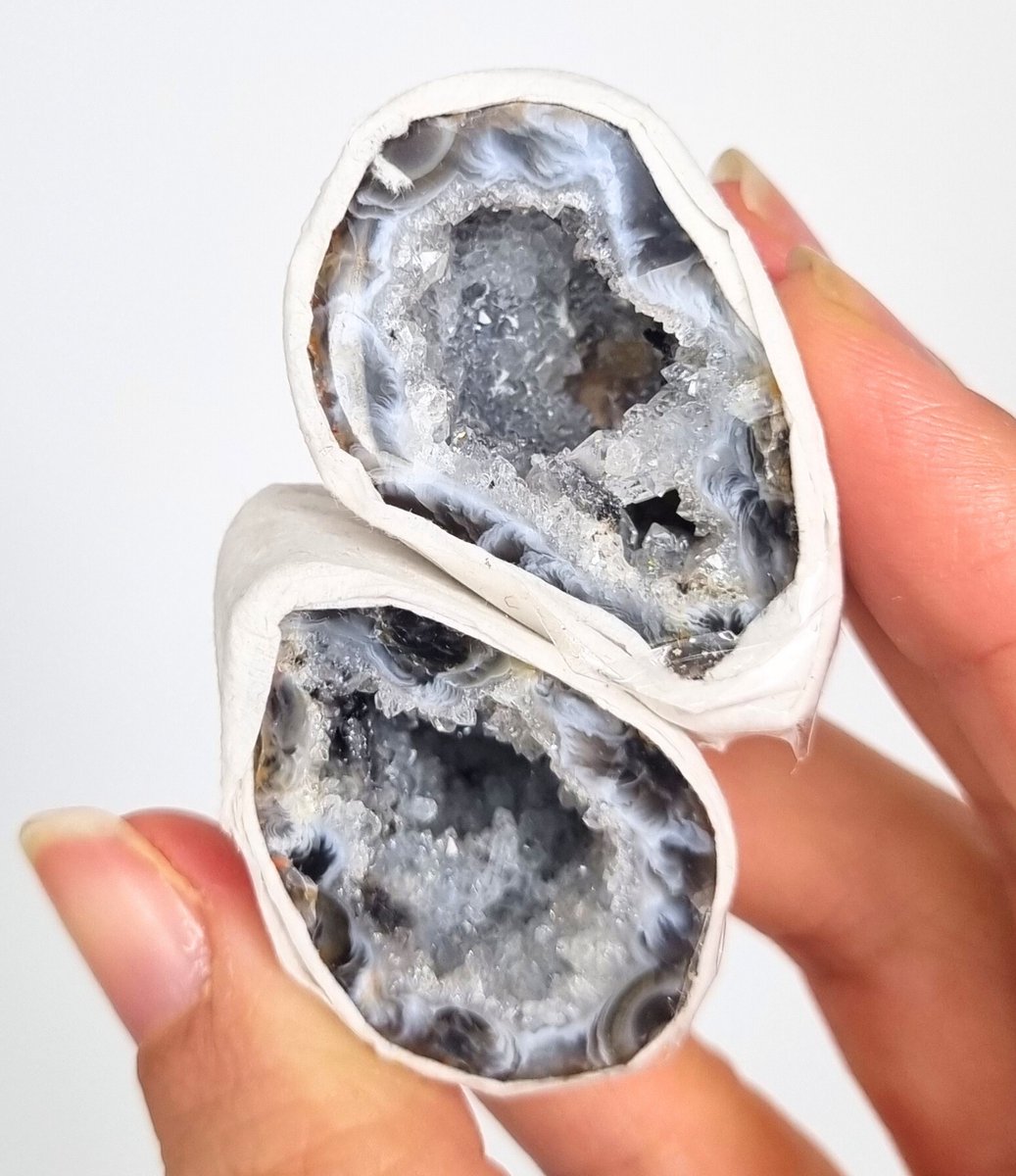 ThaleiaDesign - Agaat geode - Edelstenen en Mineralen - Spiritualiteit - Woondecoratie