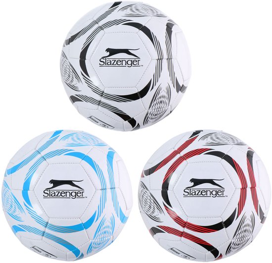 Slazenger Voetbal Maat 5 - Football Size 5 voor Training en Wedstrijd - Voetbal voor Buiten en Sportveld - Assorti Kleuren Zwart, Blauw of Rood - Standaard Voetbalmaat
