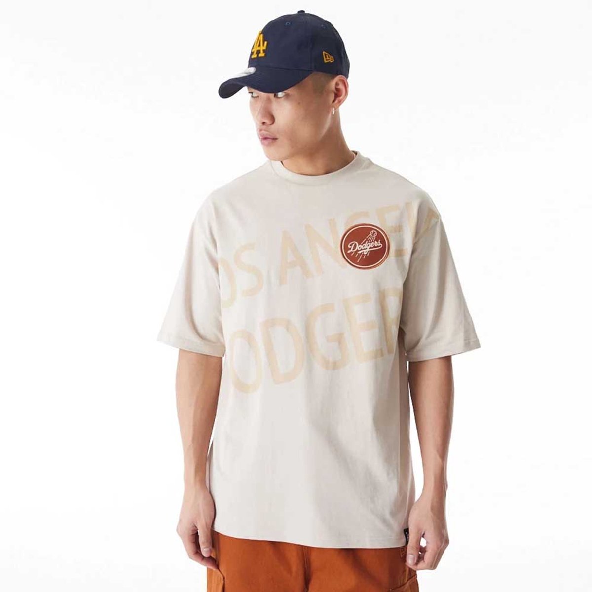 New Era Mlb Script Grphc Oversized La Dodgers T-shirt Met Korte Mouwen M Man Beige