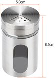 Zilverkleurige kruidenstrooier van 8.5cm hoog en 5cm breed met glazen venster en strooideksel.