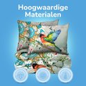 Gevouwen beddengoed met vogels, bloemen en mandala's. "Hoogwaardige Materialen", "Vochtregulatie", "Anti-allergisch", "Hypoallergeen".