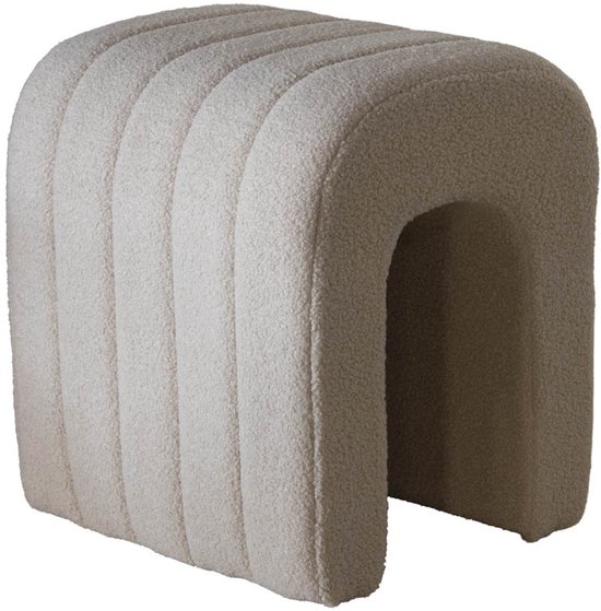 Taupe poef met verticale ribbels en U-vorm van bouclé stof.