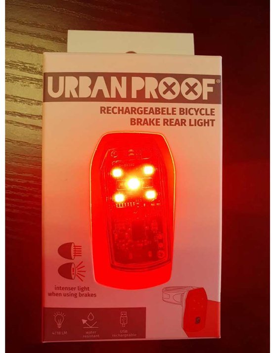Fiets Achterlicht Urban Proof Ultra Bright - USB oplaadbaar — afbeelding 4