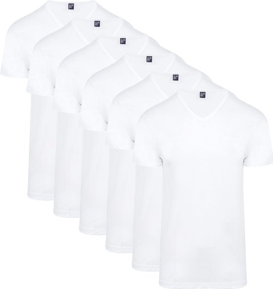 Six t-shirts blancs Alan Red à col en V alignés.