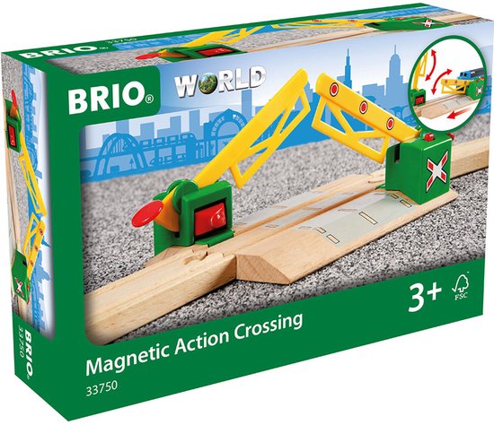 BRIO World Magnetic Action Crossing speelgoed treinbaanovergang met twee groen-gele slagbomen en een rood hendeltje.