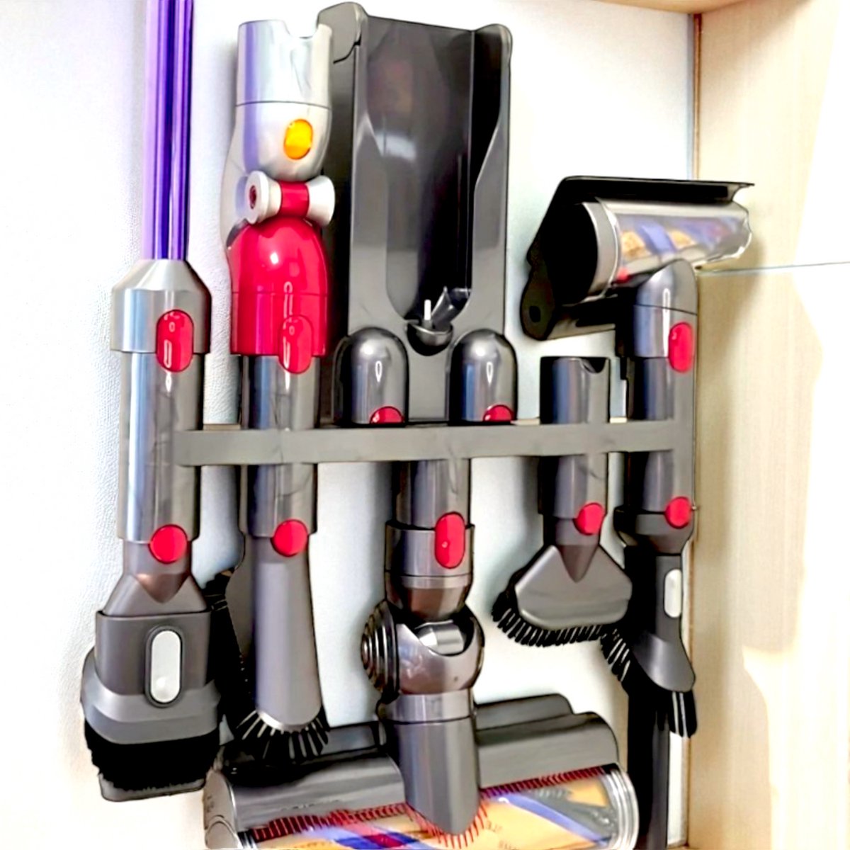 Dutchers® Ophangsysteem geschikt voor de Dyson V7, V8, V11, V12, V15 modellen - Wandhouder stofzuiger - Muurbeugel - Onderdelen Steelstofzuiger - Wall mount - Stofzuigeraccessoires - Docking station stofzuiger - Ruimtebesparend en stijlvol