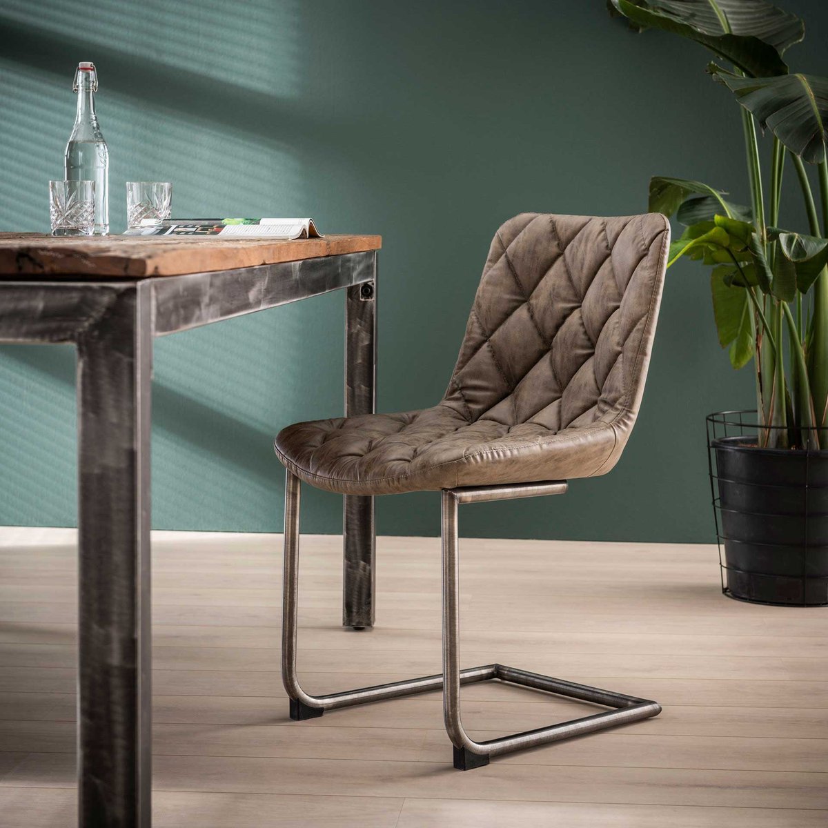 Set Van 2 Sledestoelen Guido - Taupe - Emob - Eetkamerstoel - Taupe - Kunstleer; RVS