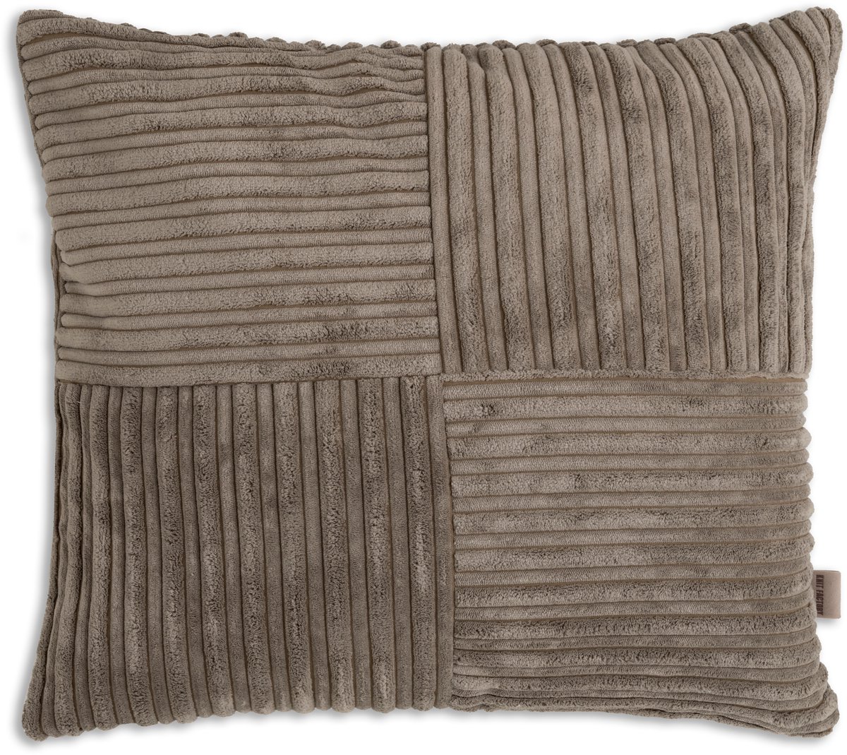 Knit Factory Ritz Sierkussen - Vierkant kussen - Kussen woonkamer - Bank kussen - Decoratie kussen - Modern - Taupe - 50x50 cm - Superzacht - Kussenhoes inclusief kussenvulling