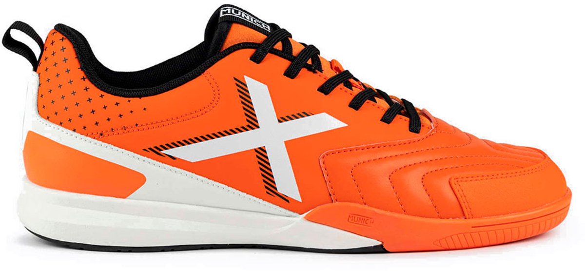 Munich Rondito 06 zaalschoenen in oranje met zwarte en witte details, maat EU 45 voor mannen, sportief en gestroomlijnd on...