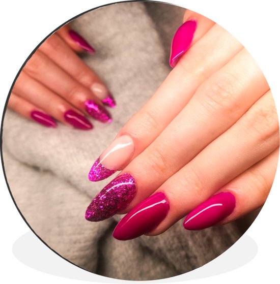 Wandcirkel - Aluminium - Vrouw met roze nagels - ⌀