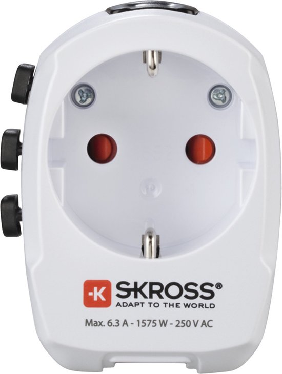 Witte Europese stekkeradapter met rode accenten en "SKROSS" logo. Max. 6.3 A - 1575 W - 250 V AC.