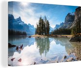 Canvas Schilderij Het Nationaal park Jasper in Noord-Amerika op een zonnige dag - 90x60 cm - Wanddecoratie
