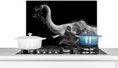 Spatscherm keuken 70x50 cm - Kookplaat achterwand Portret - Olifant - Dieren - Zwart wit - Muurbeschermer - Spatwand fornuis - Hoogwaardig aluminium
