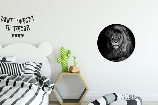 Behangcirkel - Leeuw - Wilde dieren - Zwart wit - Zelfklevend behang - Rond behang - Behangsticker - Slaapkamer decoratie - Muurdecoratie rond - Ronde wanddecoratie - Wandcirkel - 30x30 cm - Muurcirkel binnen