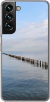 Telefoonhoesje Geschikt voor Samsung Galaxy S22 hoesje - Noordzee - Wolken - Water - Siliconen Telefoonhoesje