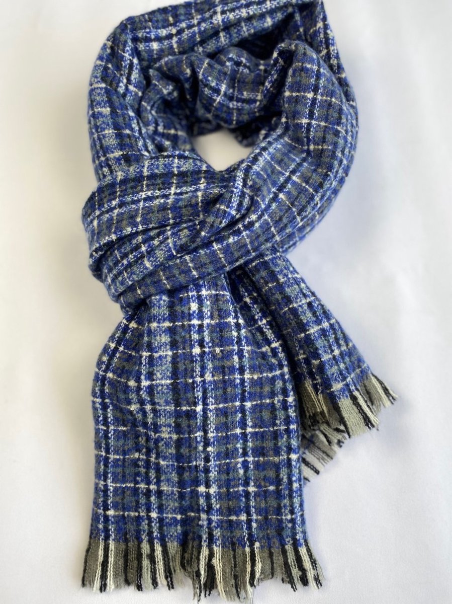 Wintersjaal dik, zacht en warm / 80 viscose met 20 wol