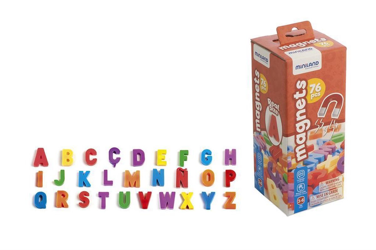ML Taal: MAGNETISCHE HOOFDLETTERS 3cm, 76-delig, 20 klinkers en 46 medeklinkers, plastiek, in doos, 3+