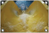 Tuinposter –Gele Waterglijbaan– 40x30 Foto op Tuinposter (wanddecoratie voor buiten en binnen)