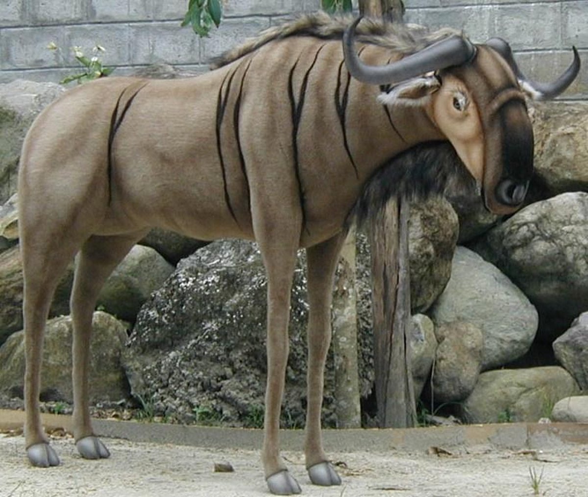 Animal à suspendre en polyrésine chien - beige - hauteur 15x10x8 cm -  corde à