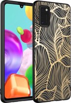 iMoshion Hoesje Geschikt voor Samsung Galaxy A41 Hoesje Siliconen - iMoshion Design hoesje - Goud / Zwart / Golden Leaves