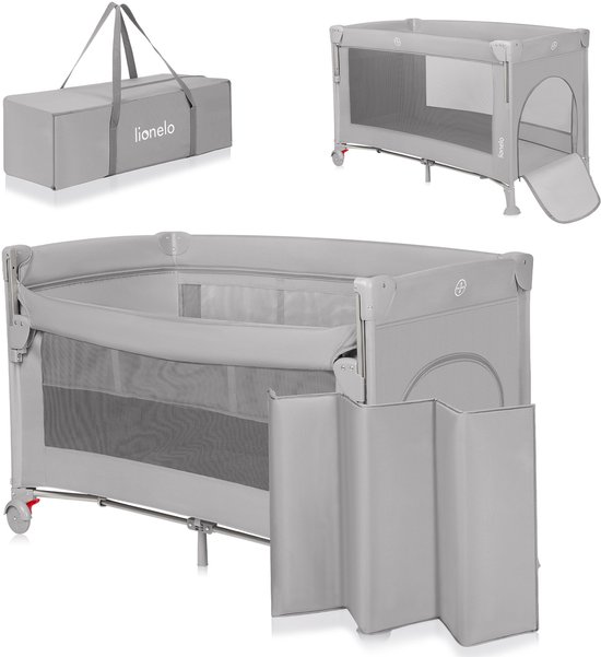 Collage van het grijze reisbedje met draagtas en extra mat. Het bedje heeft mesh zijkanten en een oprolbare zijkant.