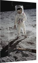Buzz Aldrin walks on the moon (maanlanding) - Foto op Plexiglas - 60 x 80 cm