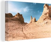 Canvas Schilderij Bandensporen in de woestijn - 60x40 cm - Wanddecoratie