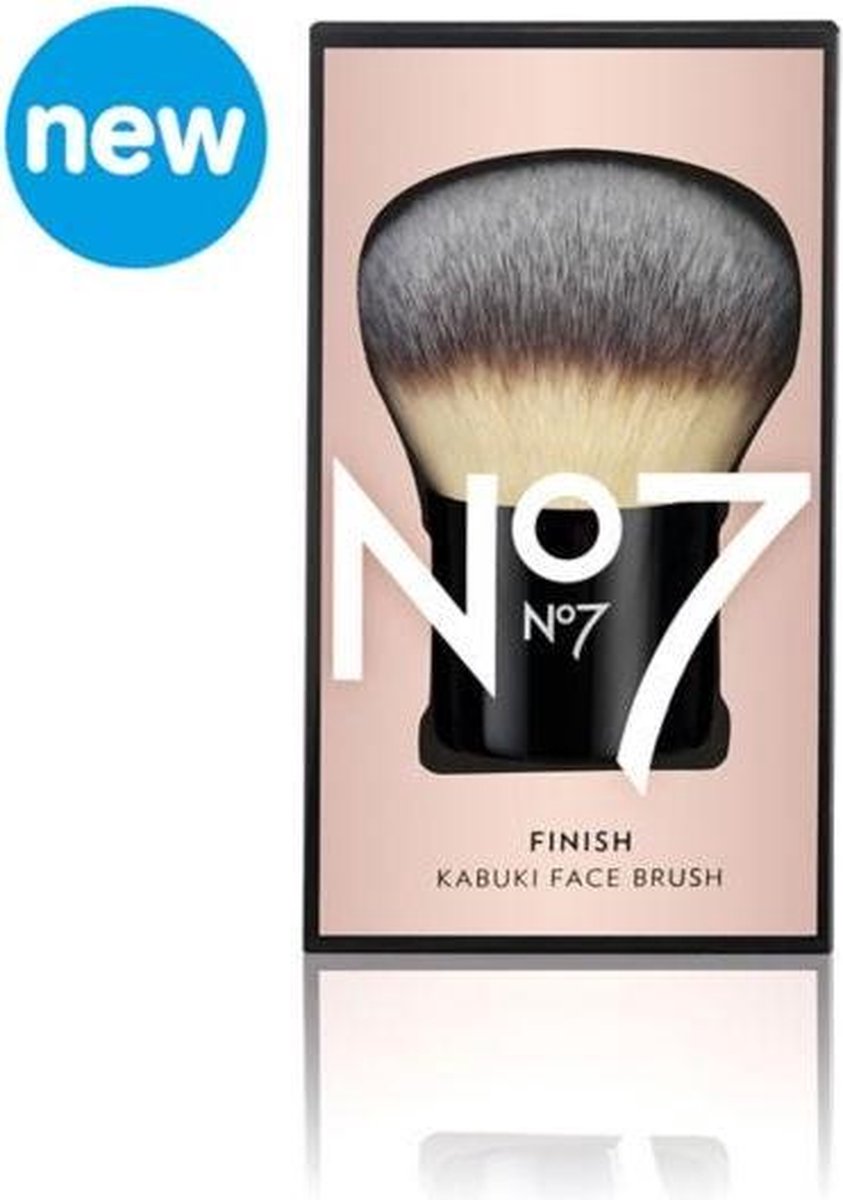 No7 Kabuki Face Brush