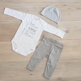 Baby cadeau geboorte meisje jongen set met tekst aanstaande zwanger kledingset pasgeboren unisex Bodysuit |  babykleding Huispakje | Kraamkado | Gift Set babyset kraamcadeau pakje