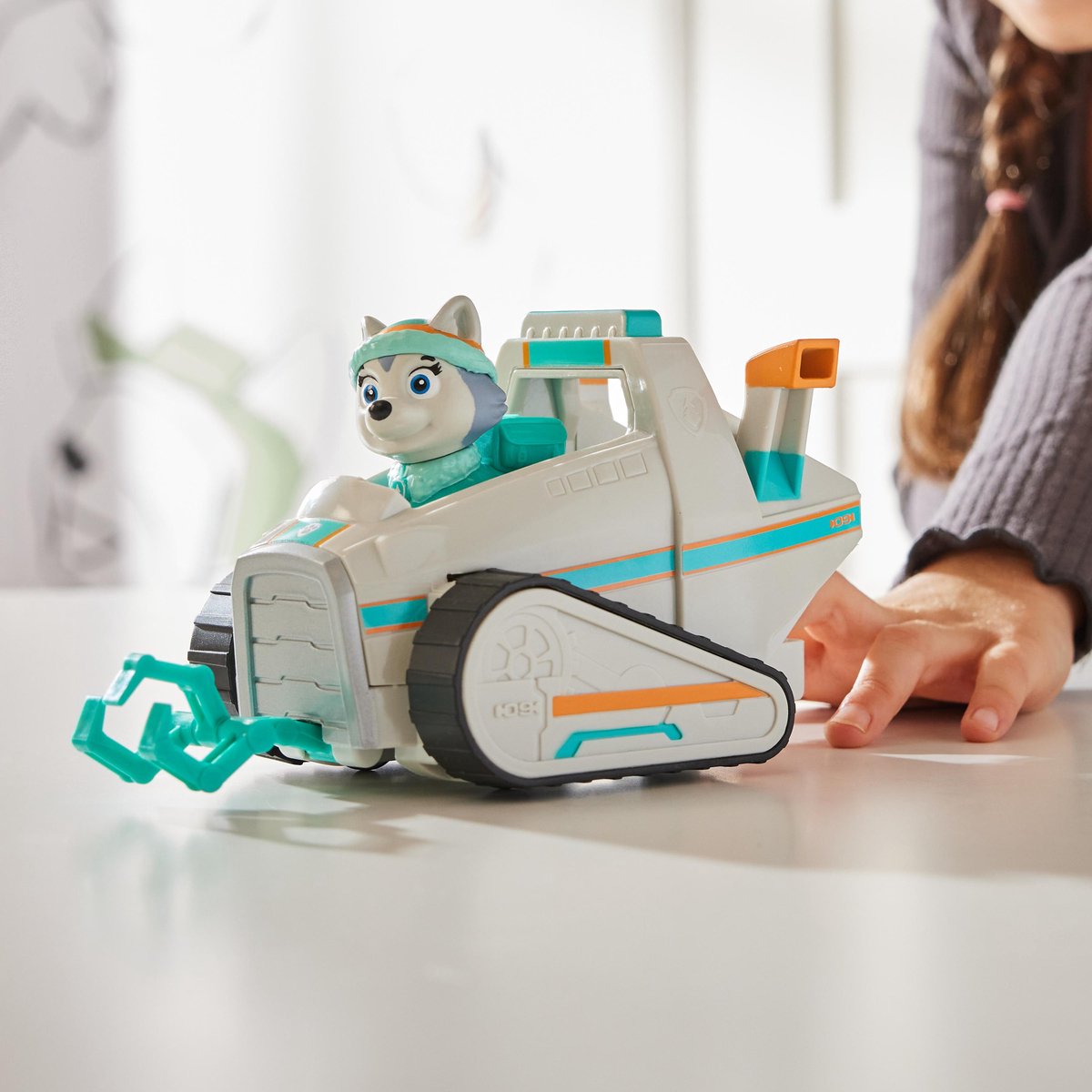 PAW Patrol - Everest's Sneeuwschuiver - speelgoedauto met speelfiguur - 71% gerecycled plastic - duurzaam speelgoed — afbeelding 9