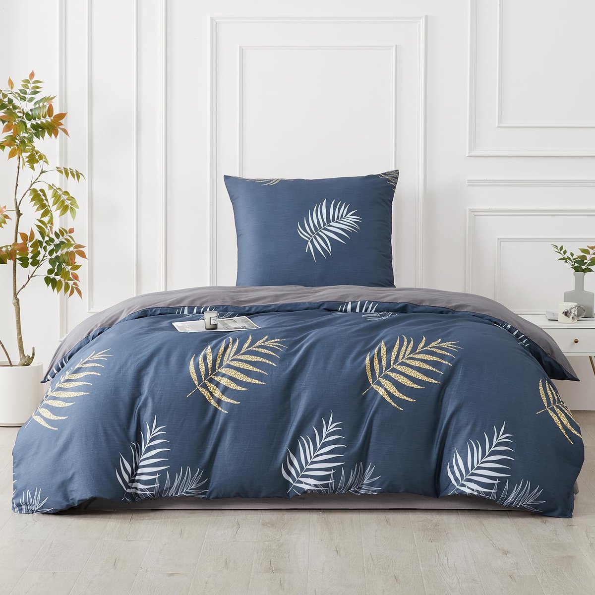 Unyqoos Katoenen beddengoedset met botanisch ontwerp in marineblauw en goudgeel 155 x 220 Blauw, burin