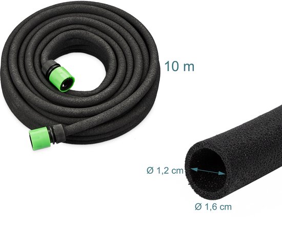 Zwarte 10m druppelslang met groene connectoren. Diameter 1,2 cm en 1,6 cm.
