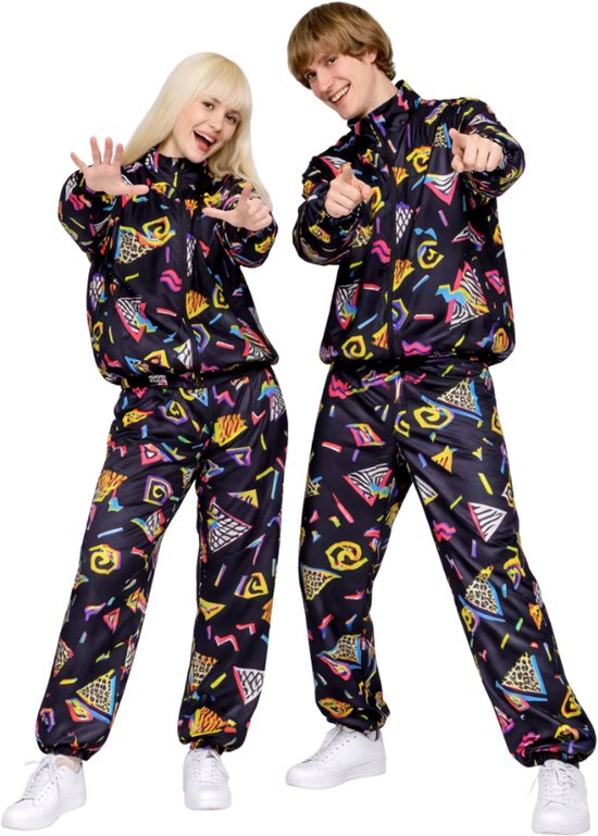Joya Party® Retro Trainingspak Volwassenen | Jaren 80 & 90 Stijl | Unisex Oversized | Carnavalskleding Heren & Dames | Verkleedkleren Man & Vrouw | Verkleedpak | Carnaval, Halloween & Verkleedfeest | Zwart met Retro Print | Maat M/L