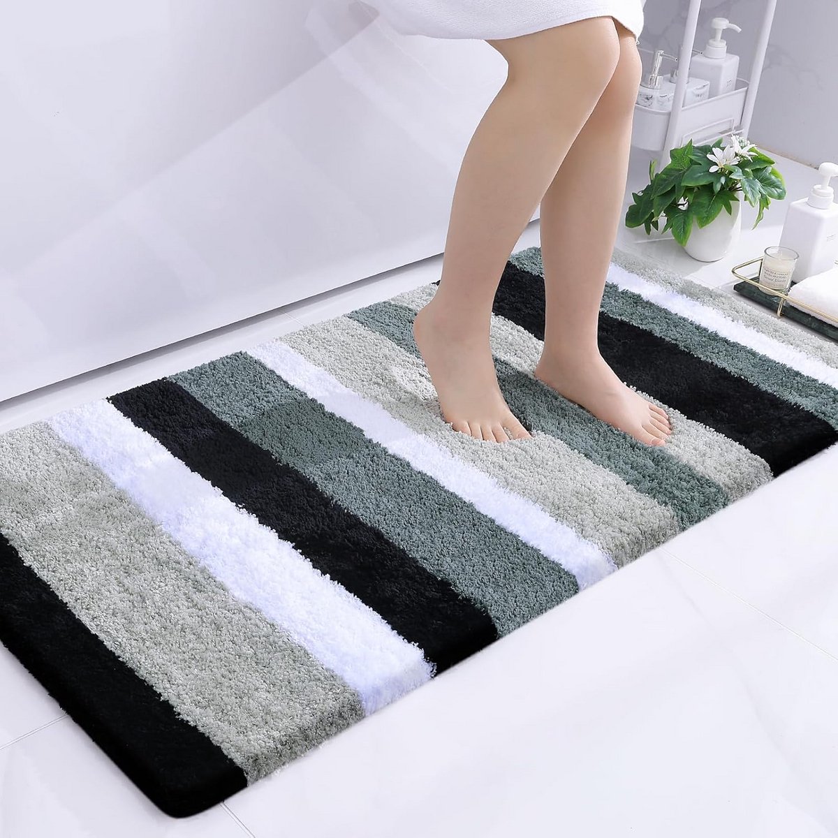 Microfiber Gestreepte Badkamertapijt | Extra Dik & Zacht | Shaggy & Absorberend | Anti-Slip | Machinewasbaar | Groen-Grijs 24x47 inch