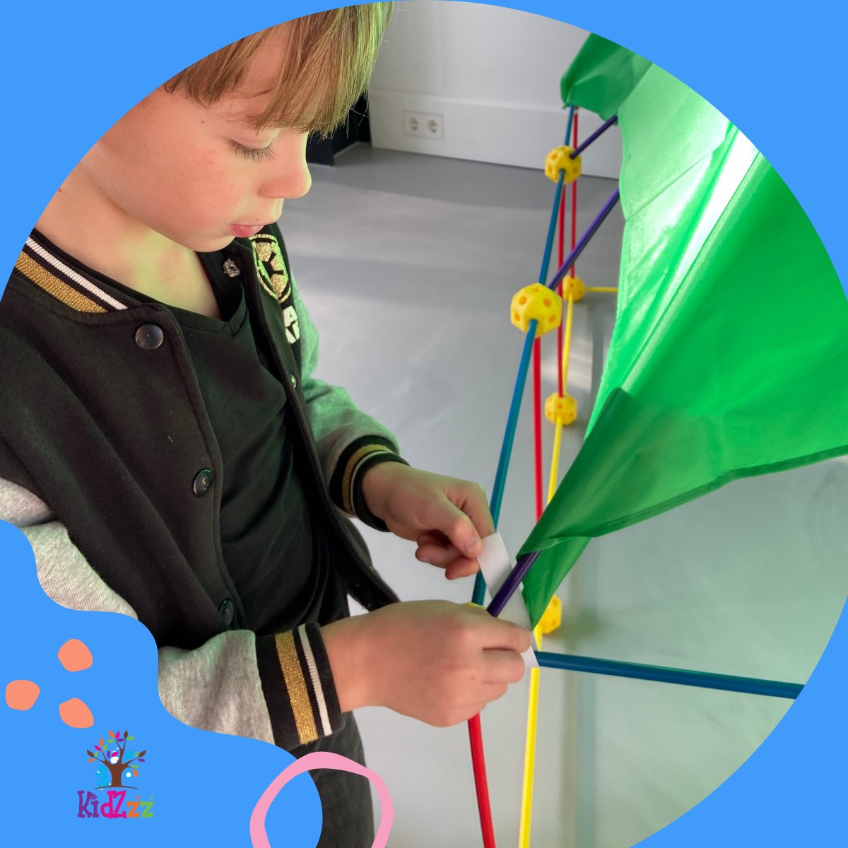 KidZzz® Gigafort XXL Uitbreidingsset - Bouw nóg grotere forten- Uitbreiding - Upgrade - Set met Extra lange Stokken - Extra grote Draagtas - Bouwspeelgoed - Hut bouwen - Speeltent - STEM speelgoed - Constructiespeelgoed - Bouwset - 45 onderdelen — afbeelding 10