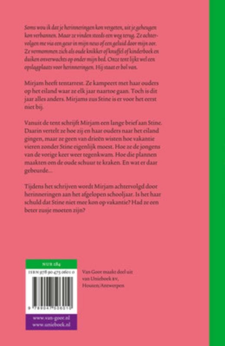 Achterkant boek "Zus". Tekst over Mirjam die in een tent slaapt en een brief schrijft aan haar zus Stine.